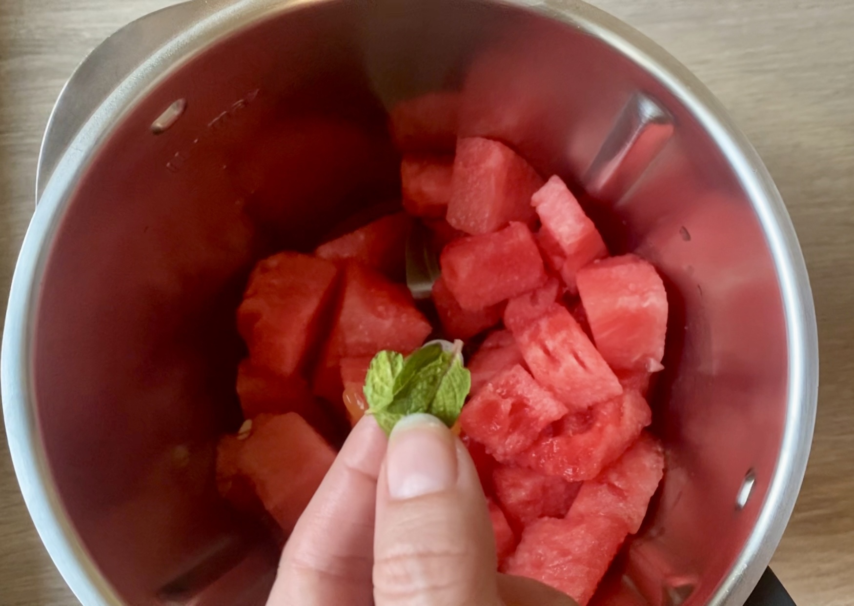 Muffin al cacao e mandorle - ricetta senza glutine, latte e zucchero