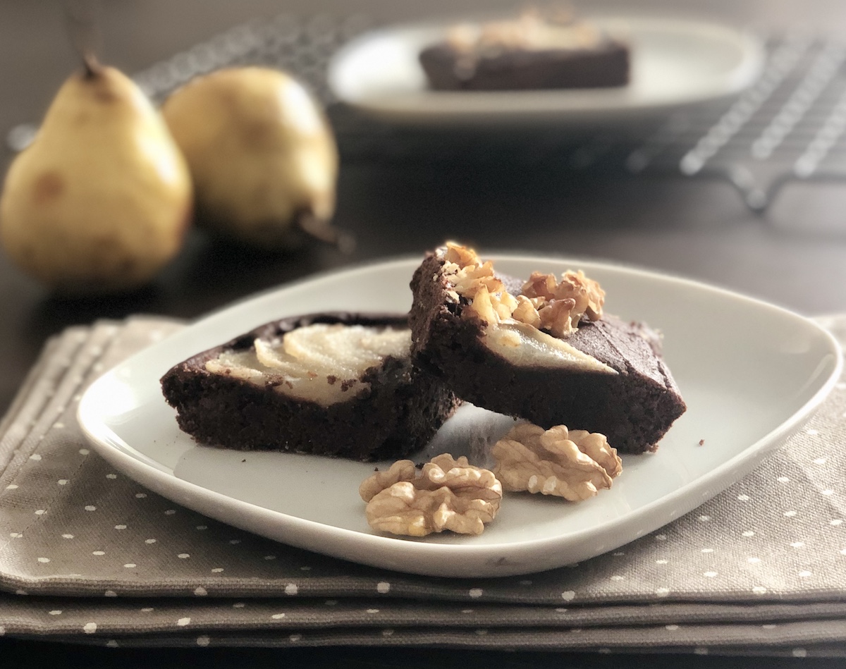 torta pere e cacao senza glutine, latte e zucchero